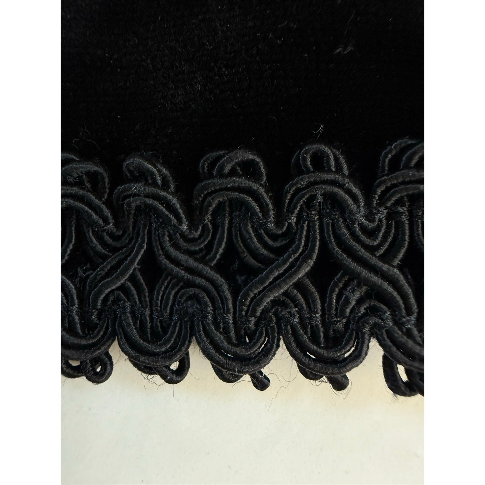 Vivanti Velvet Cardigan Women 14 Black Soutache Trim Cropped Jacket Vintage