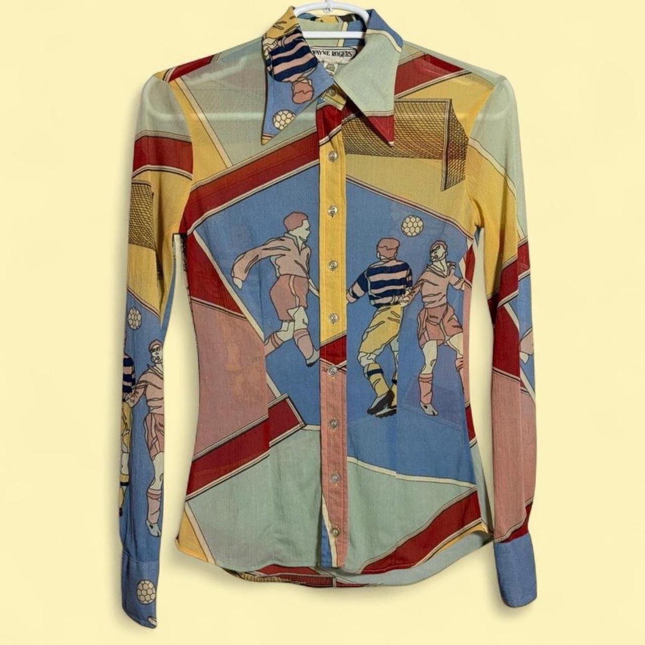 70s vintage Wayne Rogers all-over soccer print Woman’s Button Up shirt Xsmall