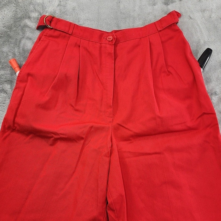 Vintage Personal Shorts Womens XS Red High Rise Pleated Buckle Waist Preppy