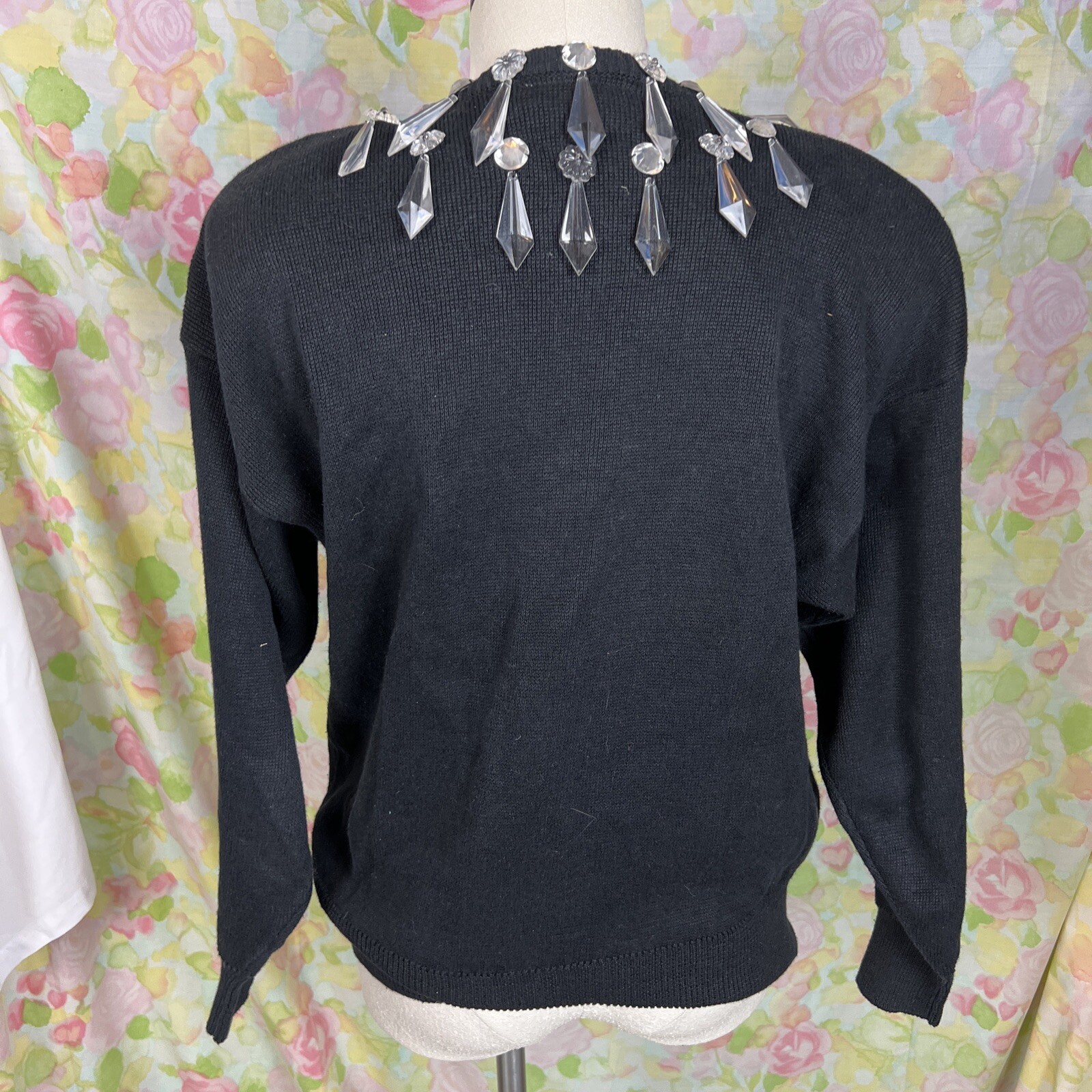 Vintage BONNIE BOERER Womens LARGE Chandelier Crystal Pendants Sweater Top