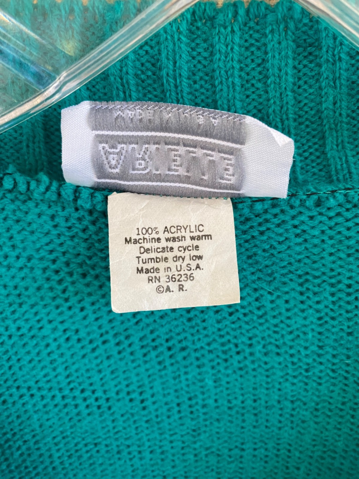 ARIELLE Vintage Harlequin Pattern Sweater Women’s USA Made Acrylic V Neck XL 1X