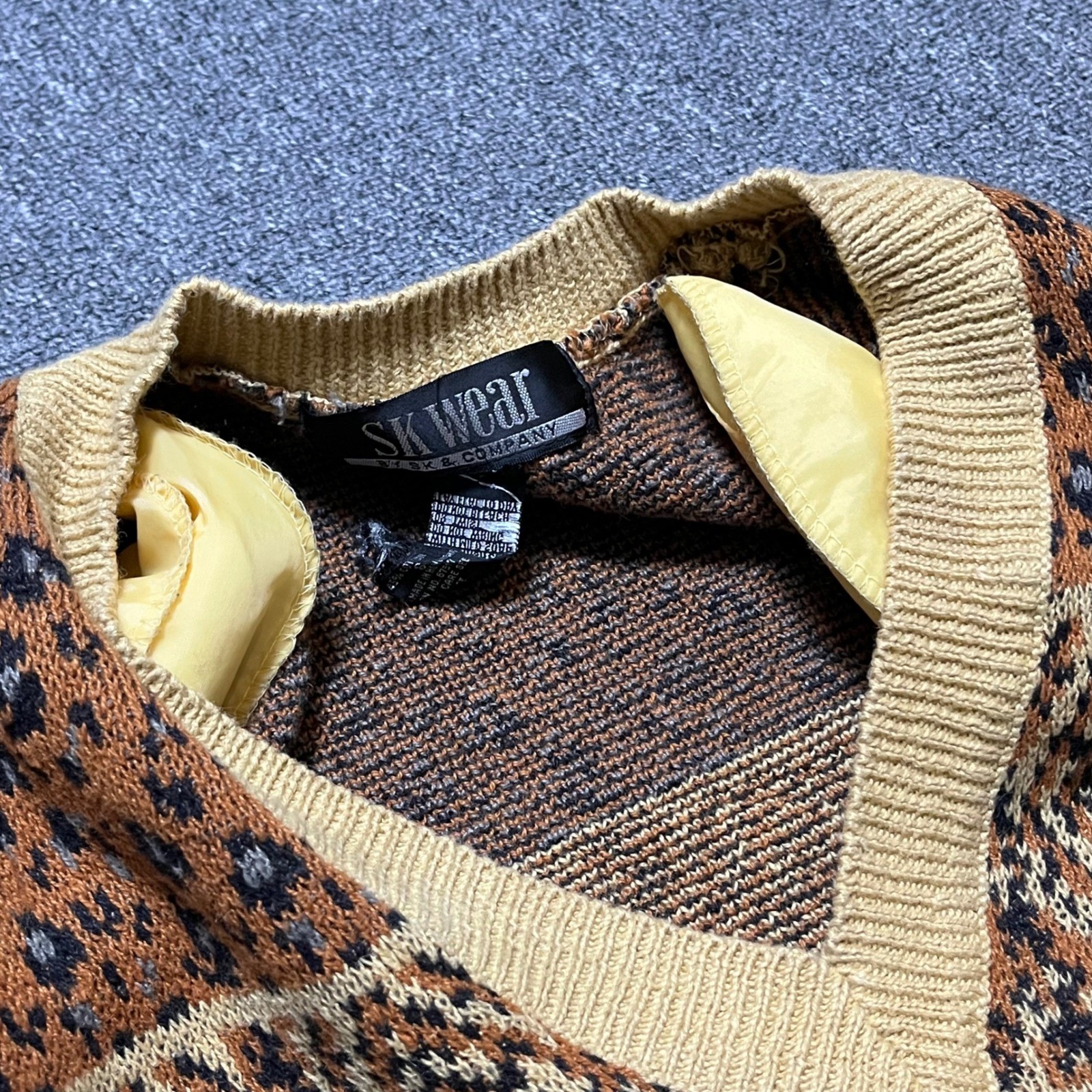 Vintage SK Wear Sweater Small Brown Leopard Fair Isle V-Neck Knit 90s Retro