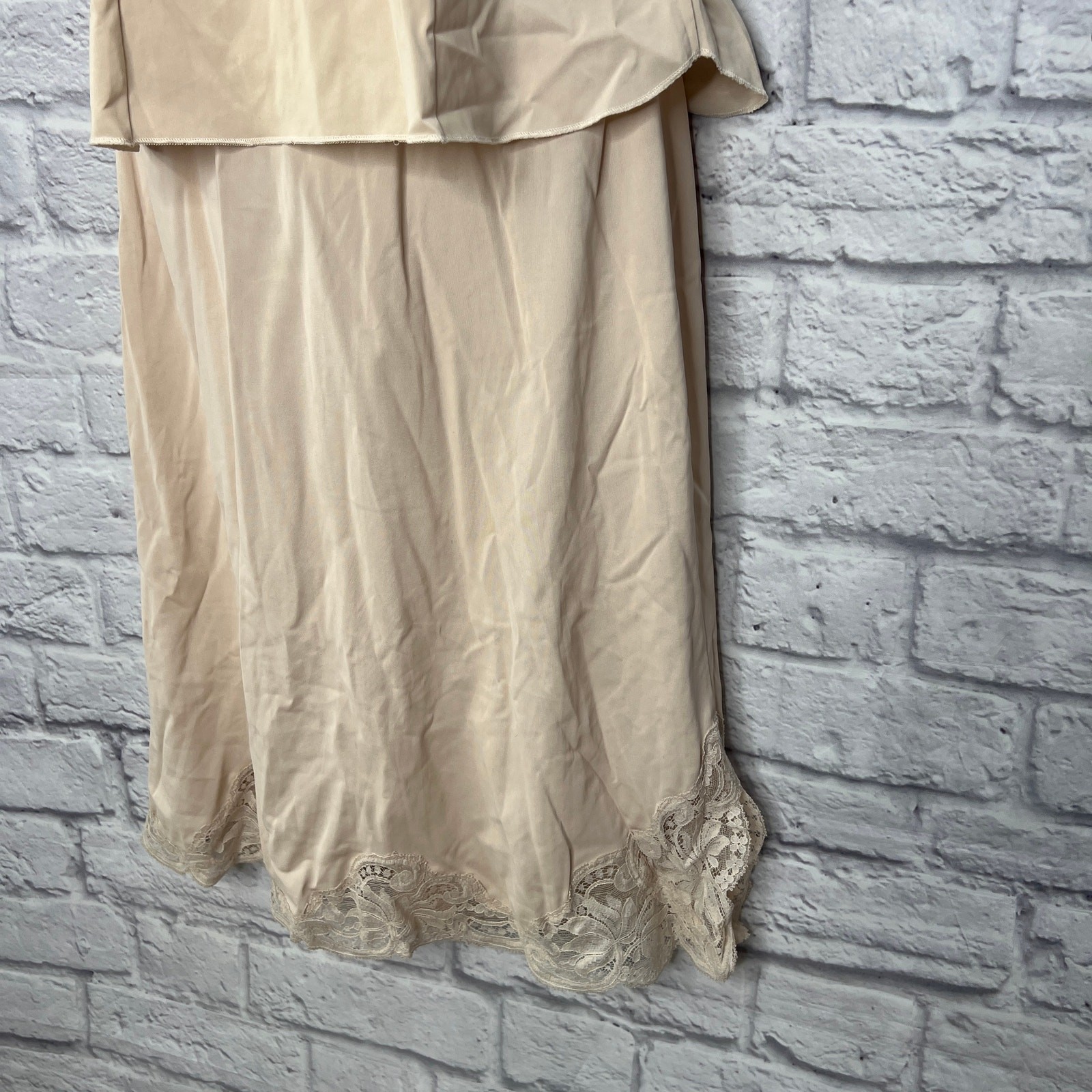 Vintage Shadowline Half Slip Camisole Set Pillow Tab Beige Size 32/S Lace