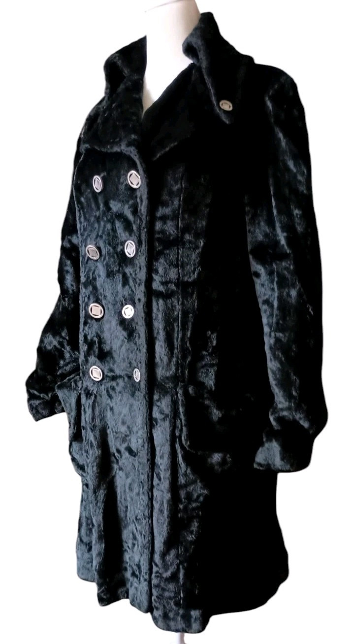 VTG 70s Fit To Flare Short Double Breasted Faux Fur Coat w/ Button Down Collar S