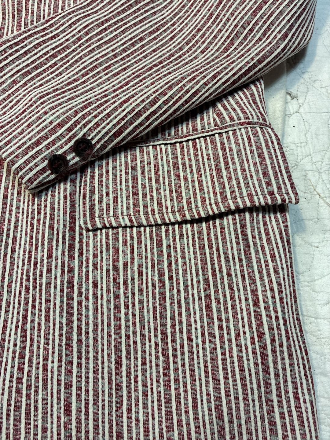 Vintage 1970s Striped Red and White Polyester Leisure Blazer