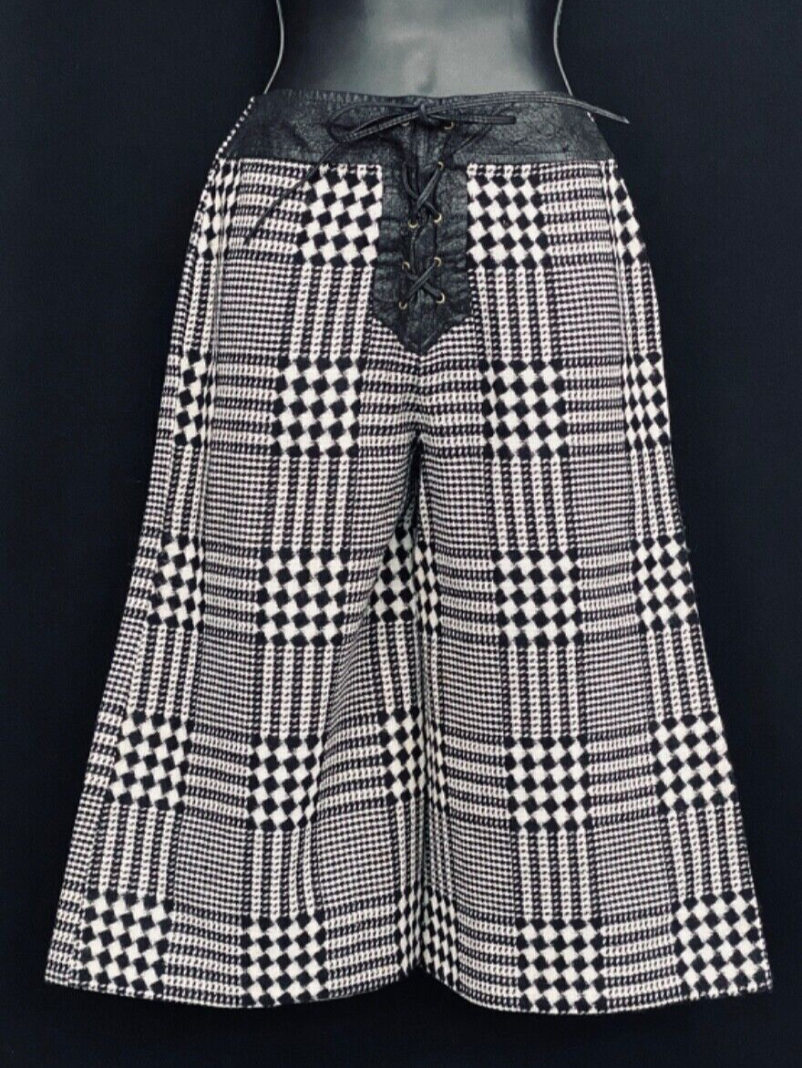 Vintage 1970s black white plaid gaucho pants, wide leg palazzo capri corset tie