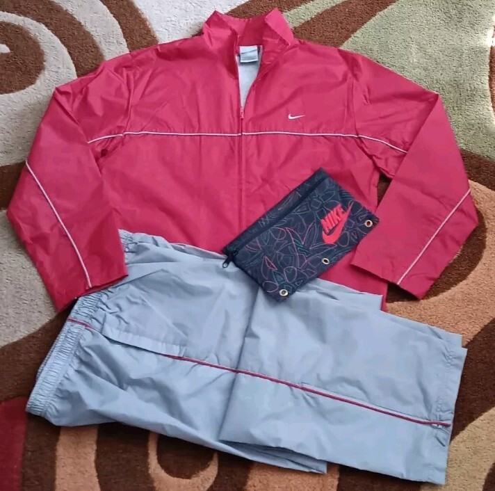 Vtg Ladies Nike Lined Red / Gray Running Suit / Windbreaker !! + Bonus Items !!