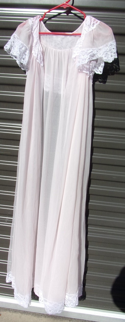 Vintage Women SILKY Nylon Lace Robe Size Petite Shadowline #12
