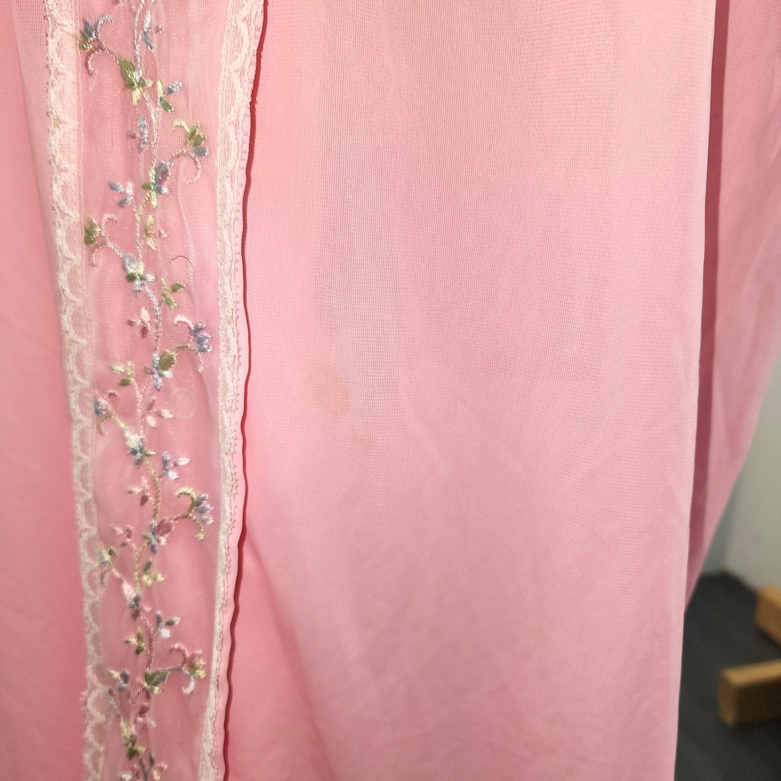 Vintage Women’s Katz Pink Embroidered Snap Front Robe House Coat Lrg Nylon PJ’s