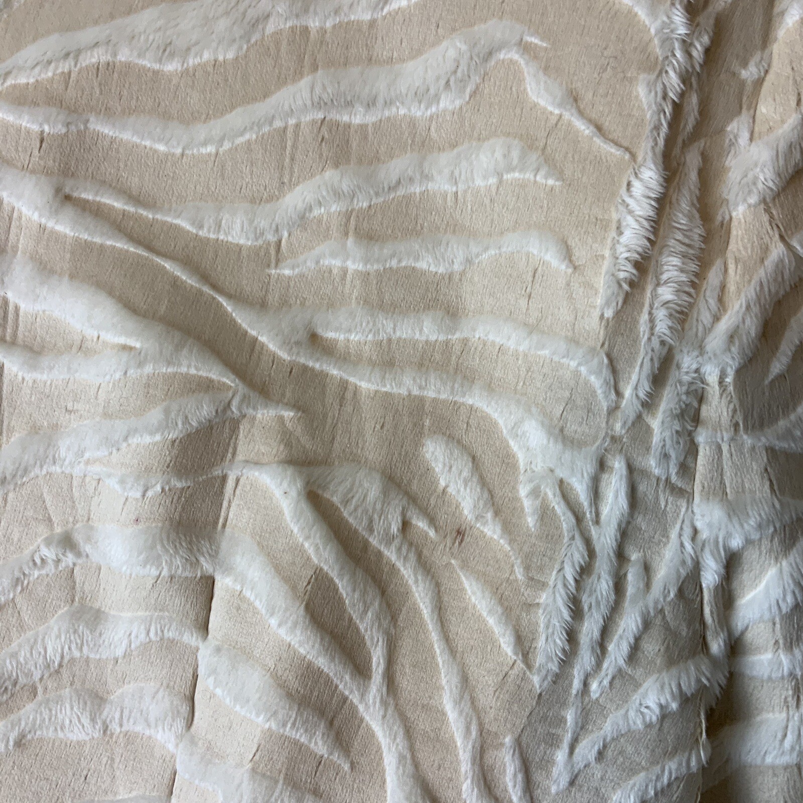 VTG Joseph Ribkoff Women’s 10 Cream Ivory Faux Fur Full Zip Jacket NWT