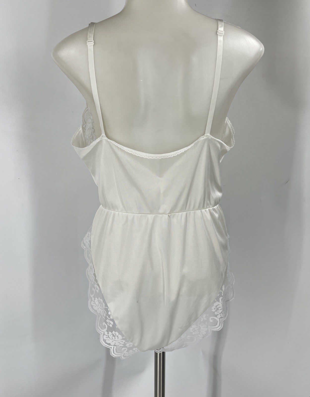 VTG JCPenney Fantasia White satin lace teddy bodysuit Pin Up Burlesque Size 36