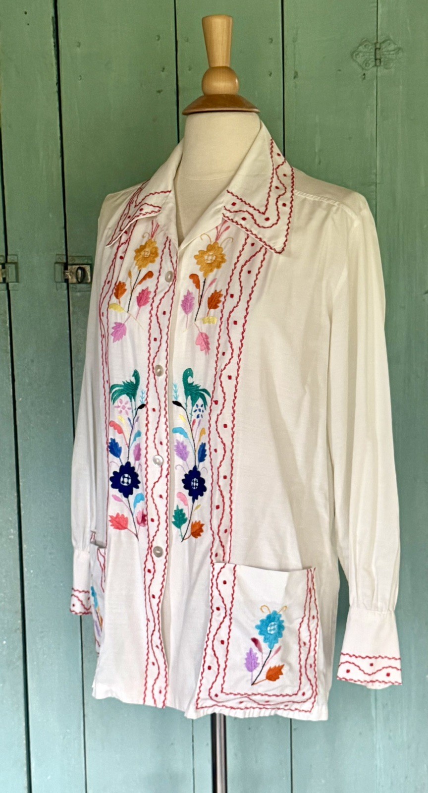 MINT 50s Cristina’s Boutique Mexican Tourist Shirt Hand Chain-Stitch Embroidery