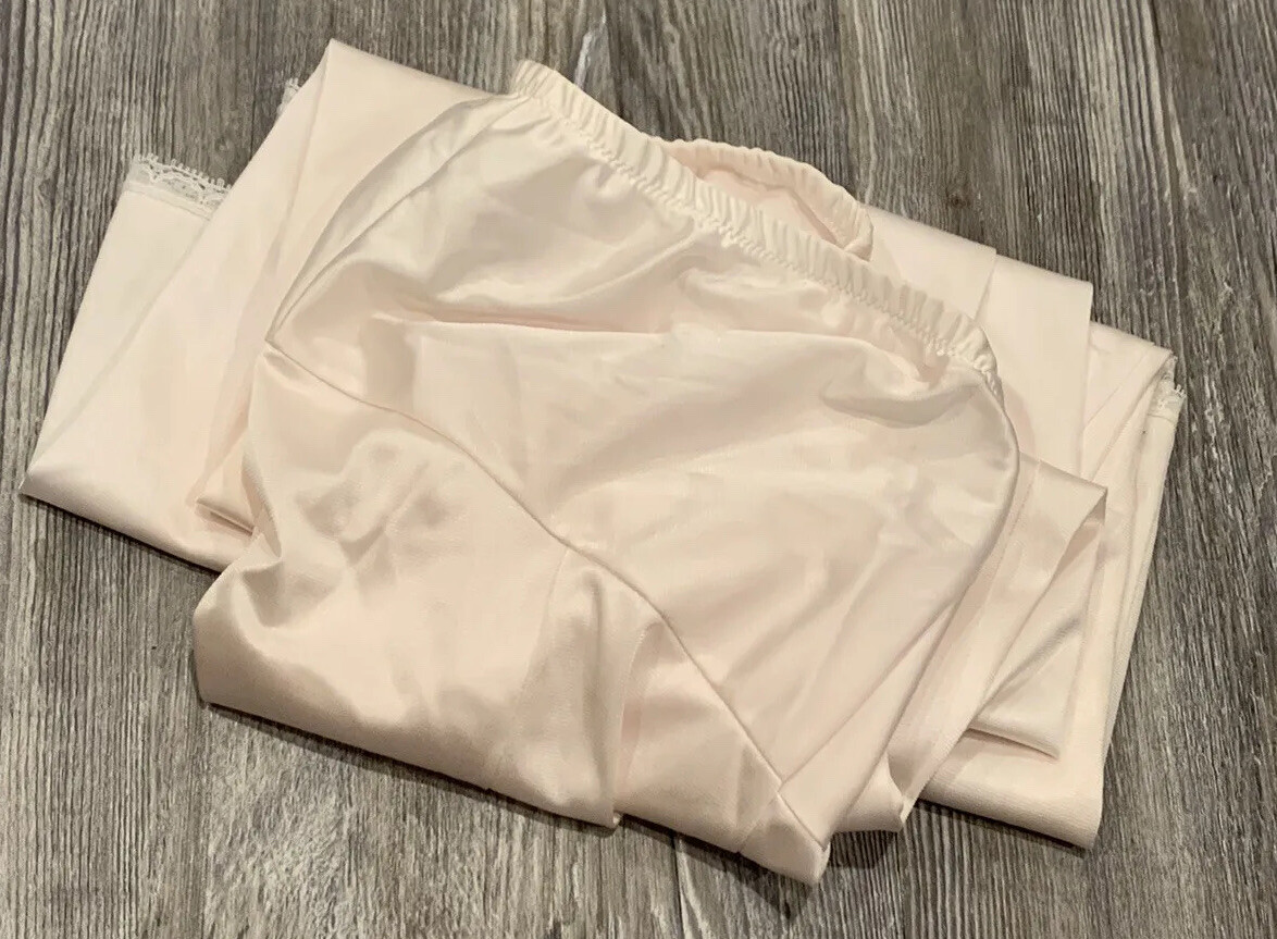 VTG Vanity Fair Ivory Silky Satin 100% Nylon Antron III USA Strapless Slip 34LL