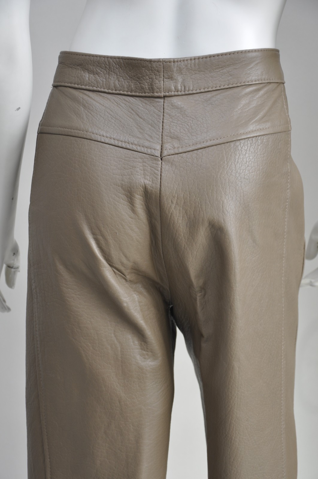 Vintage 1980s Butter Soft Brown Leather Tapered Pants Boho Classic Maglia M