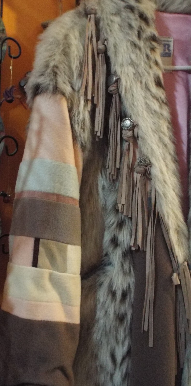 SANTA FE RE-CREATIONS – Vintage New Long Fur Fringe Western/Cowgirl Coat L/XL