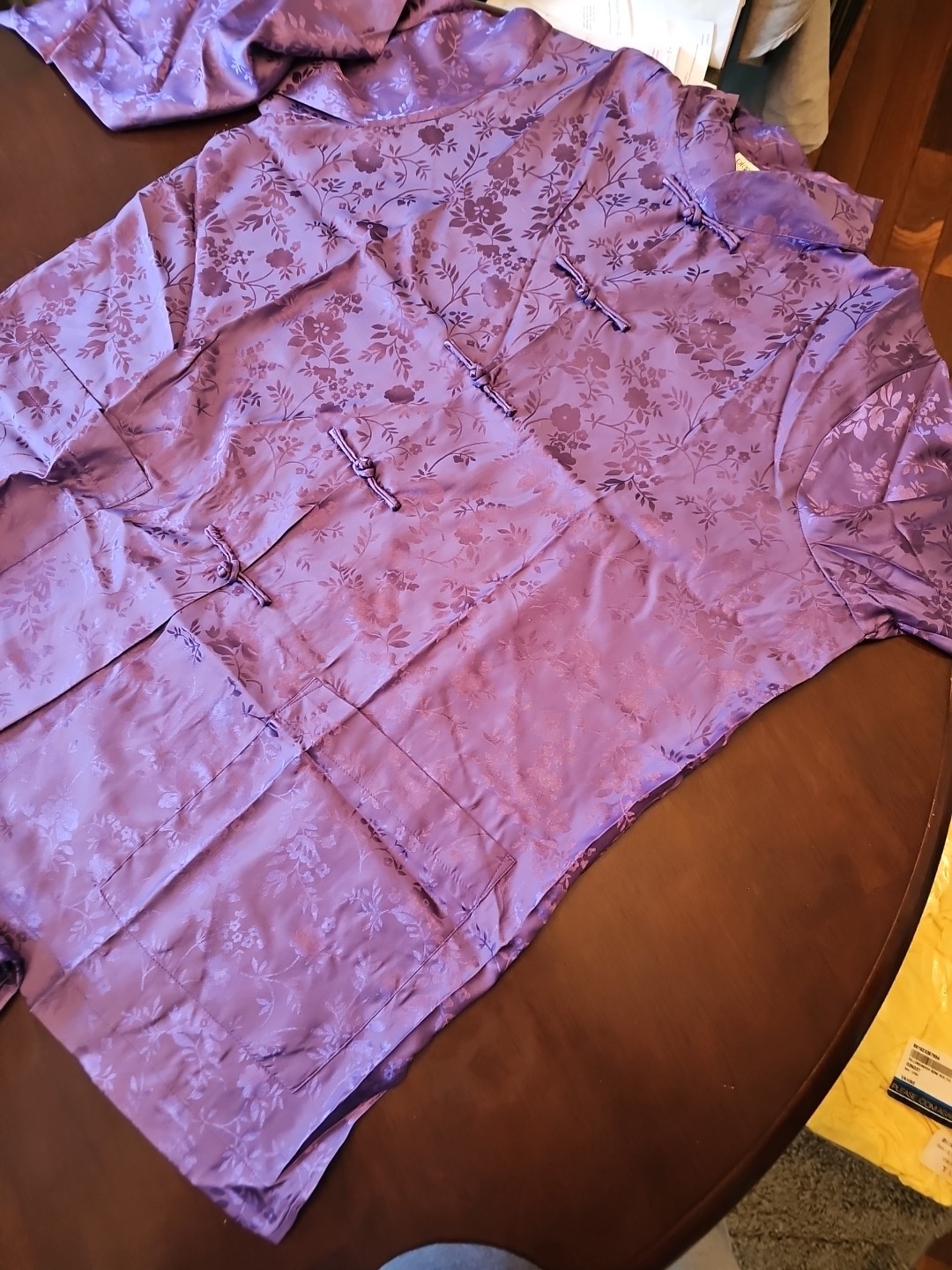 New Vintage Bloomingdale’s Oriental 2 Piece Long Sleeve Pajama Set Purple Floral