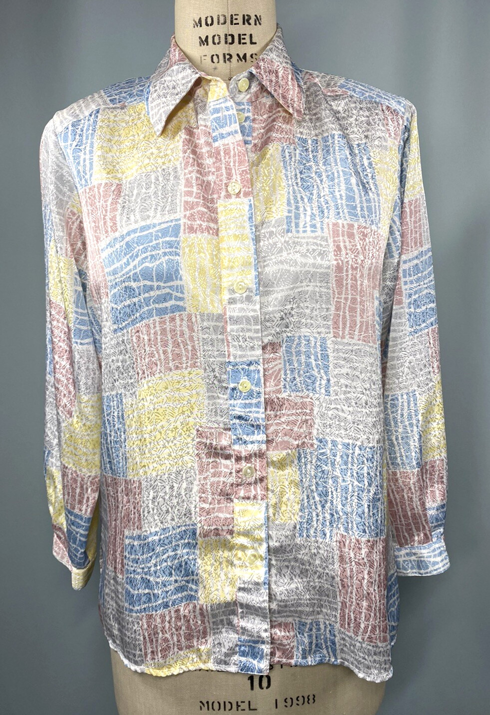 Vintage Blouse Top Women’s SIZE 10 PETITE LARGE pastel satin DA RUE 80s 90s