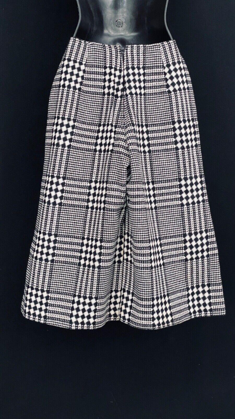 Vintage 1970s black white plaid gaucho pants, wide leg palazzo capri corset tie