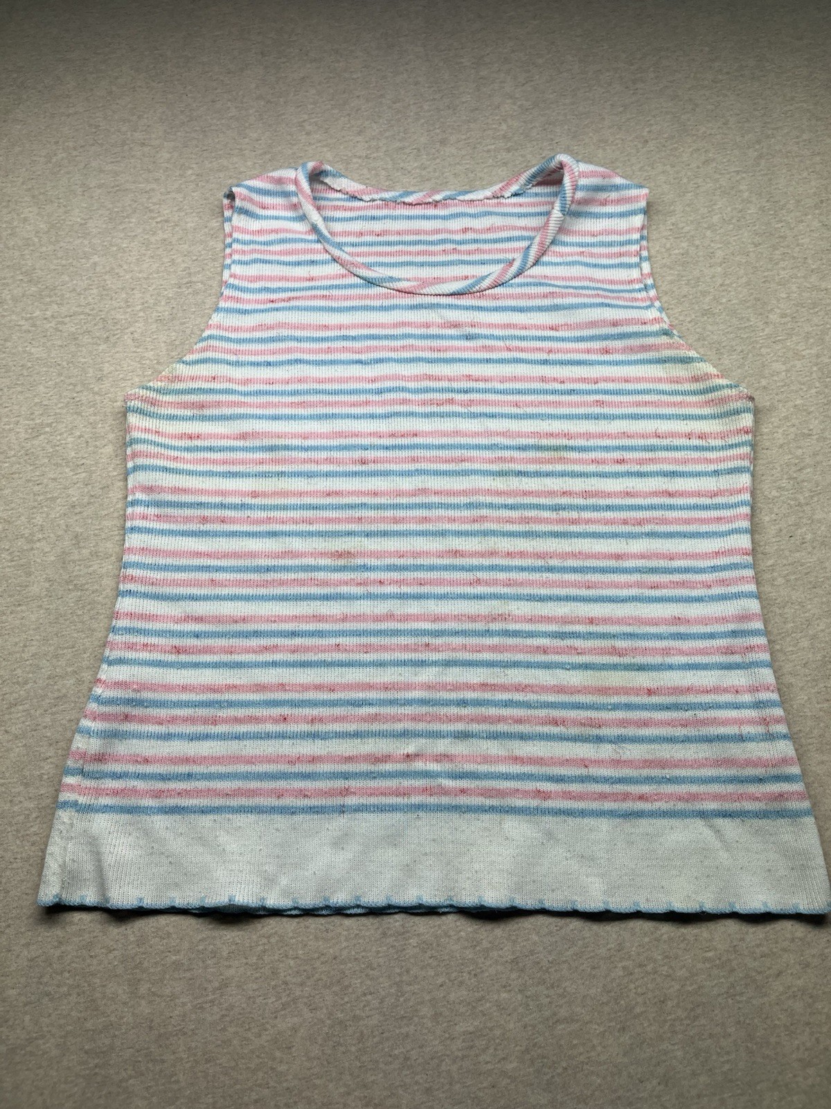 1970s Women’s Pink Wht Blu Knit Sleeveless Top