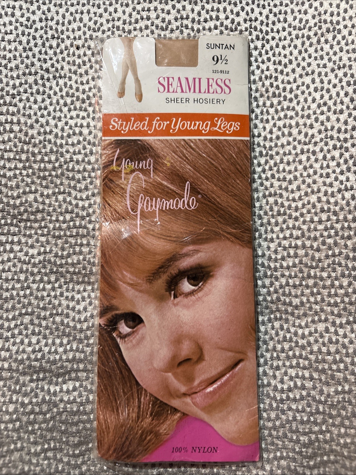 Vintage Penneys Young Gaymode Seamless Sheer Hosiery Suntan 9 1/2 100% Nylon