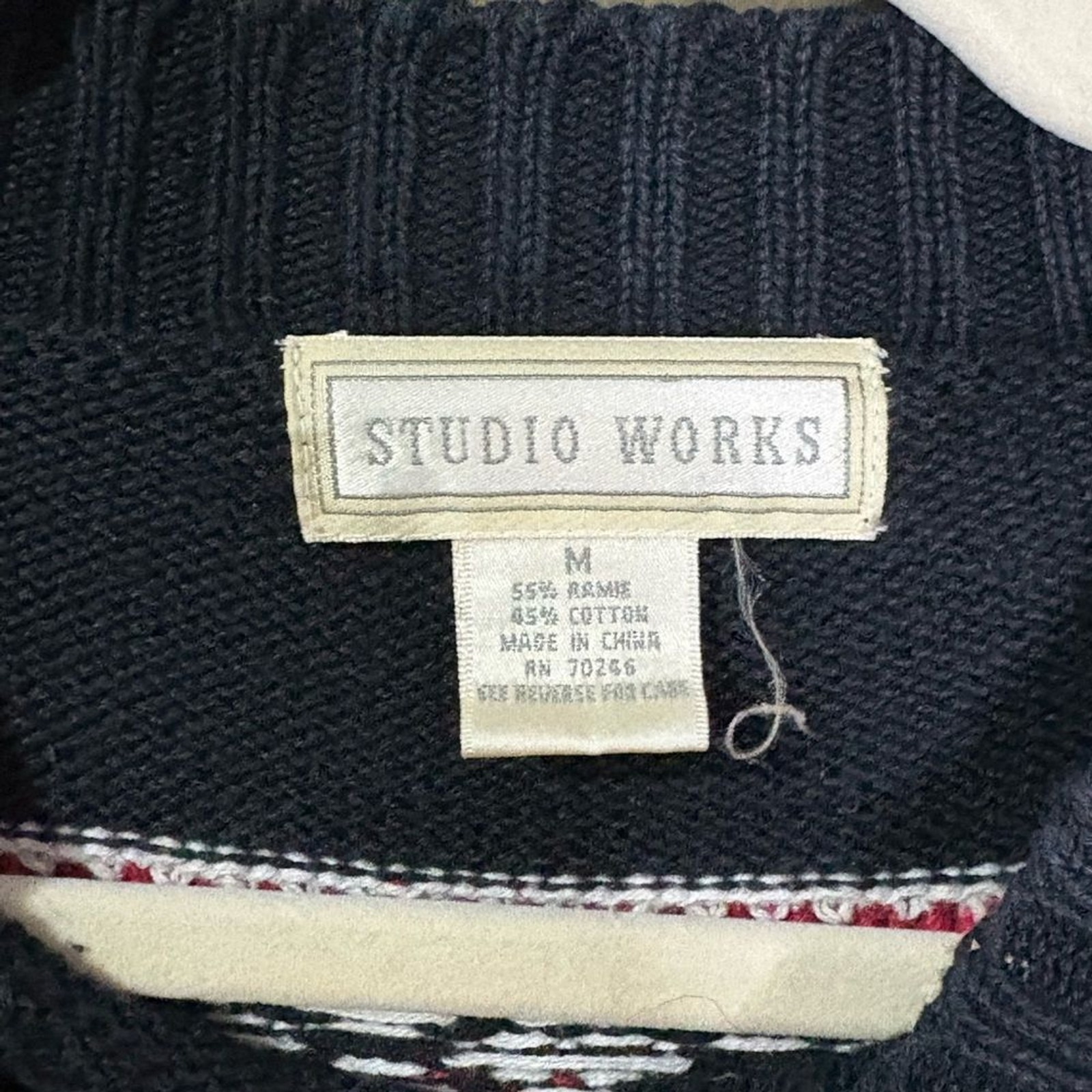 Vintage Studio Works Mock Neck Holiday Winter Sweater medium Red Black White