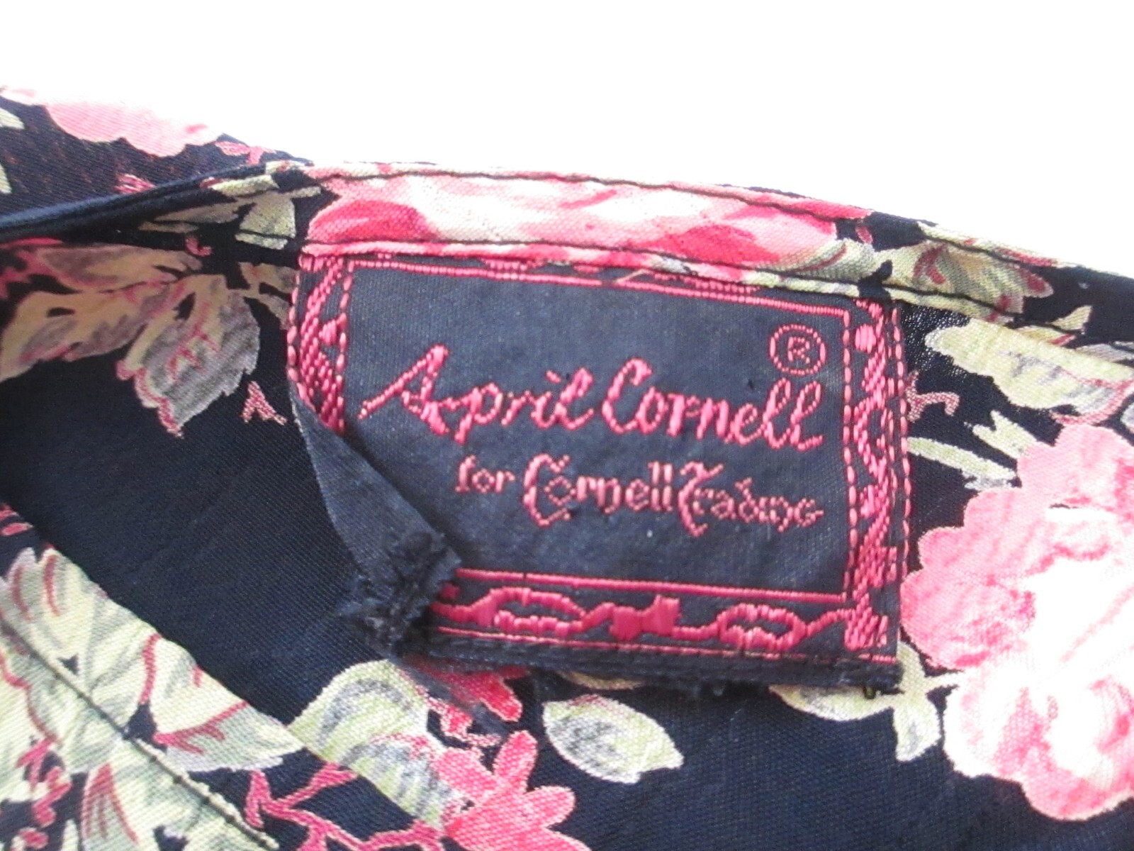 VINTAGE APRIL CORNELL 🌸 XL / 48″ BUST MAX==BLACK FLORAL / MAXI SHIFT DRESS