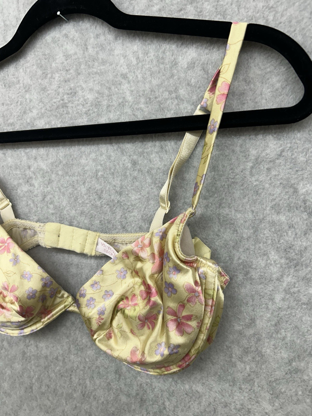 Vintage 1999 Victorias Secret Satin Second Skin Bra 34C Underwired Yellow Floral