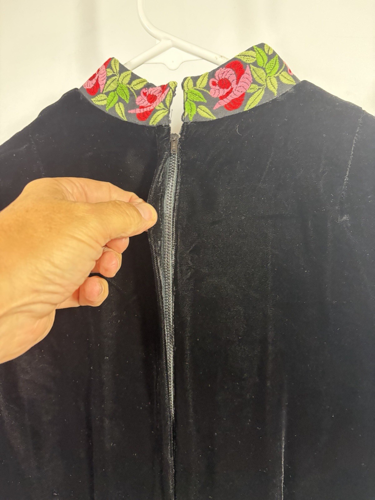 Vintage R&K Velvet & Floral maxi dress 1970s SIZE 12 See Measurements In Photos