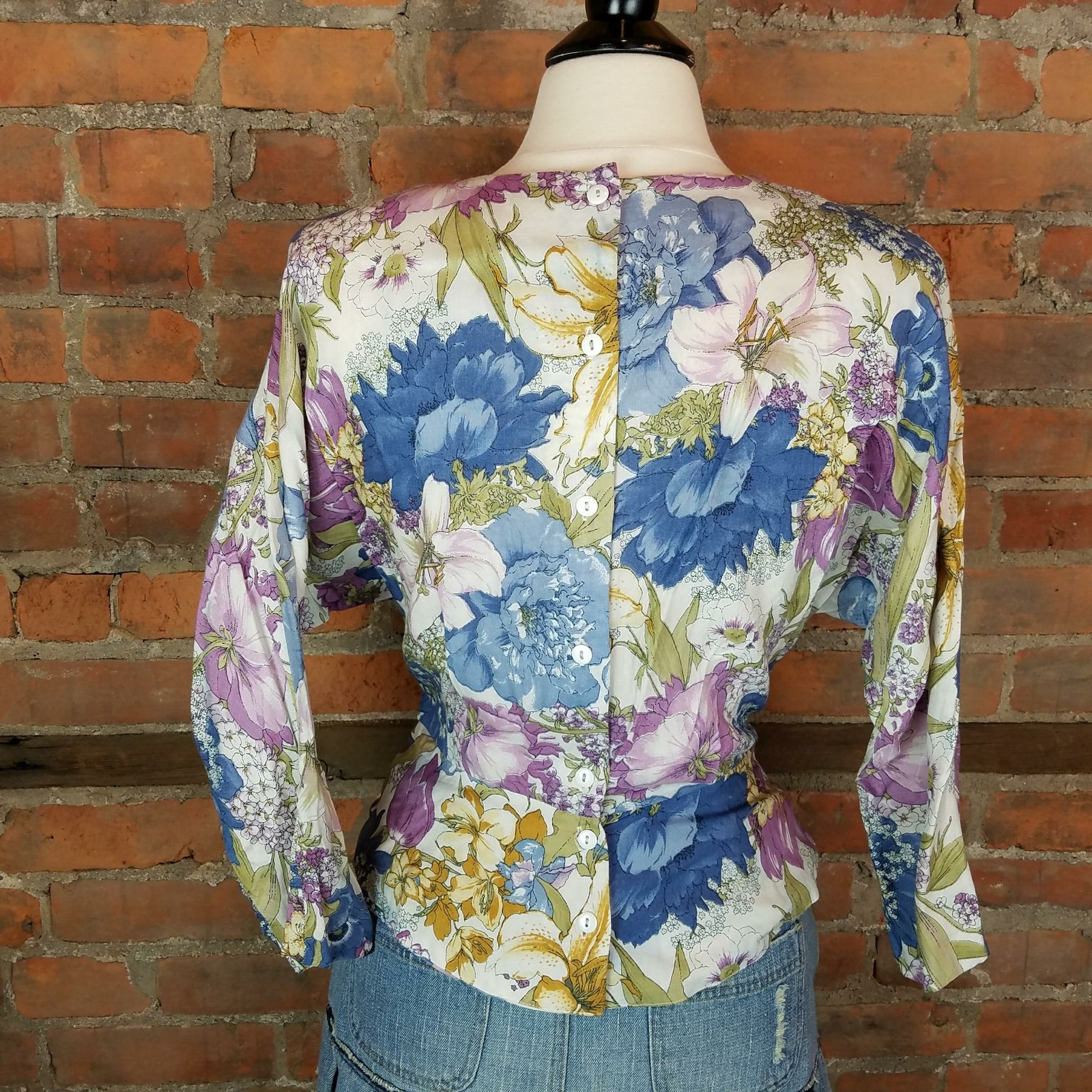 Vintage Womens Blouse FloralPrint White w/LilacBlueGreen Dolman Sleeves Size 12