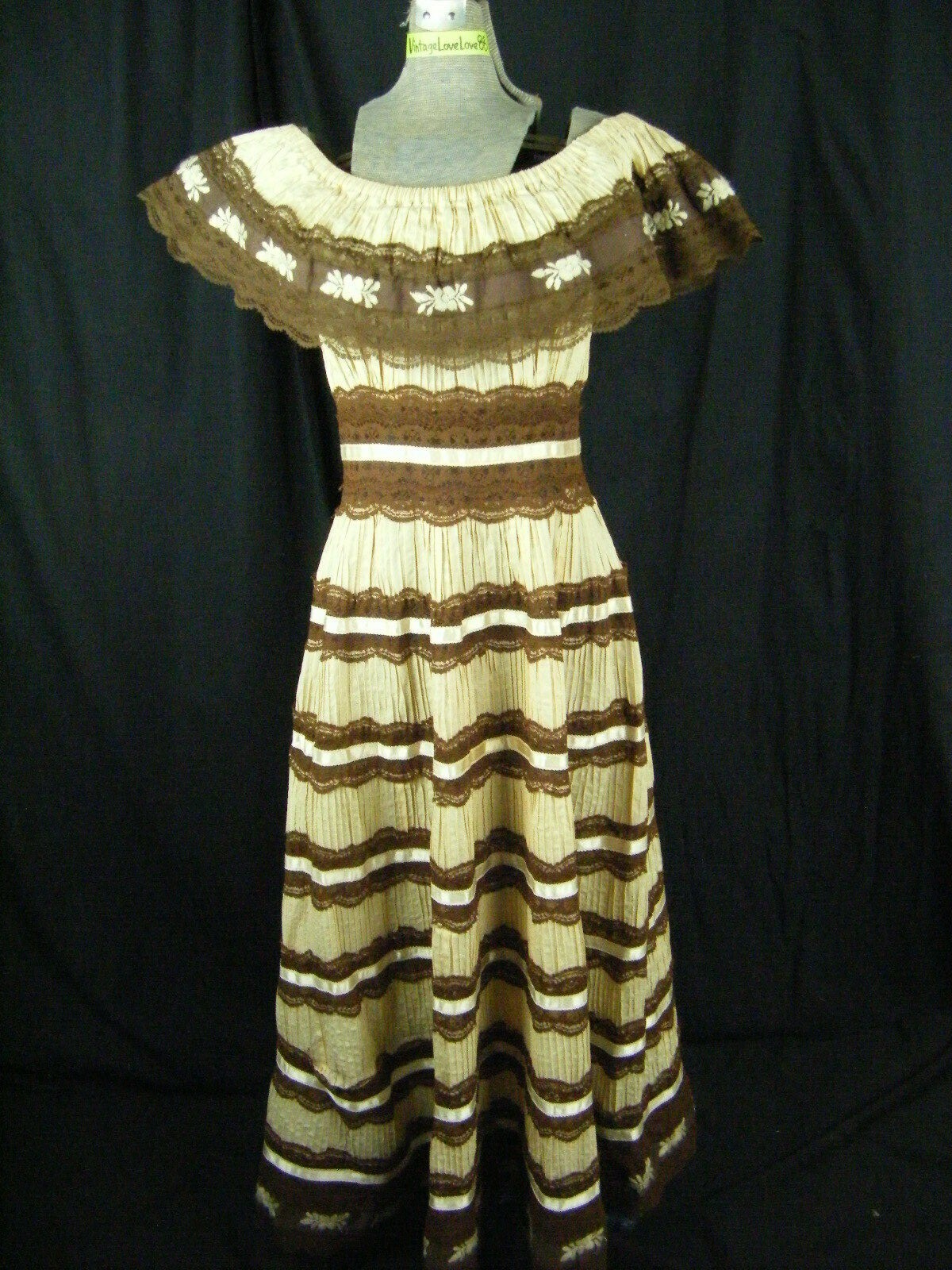 Vtg 60s Mexican Beige Brown Lace Tiered Off Shoulder Full Dress-Bust 34-40/S-M