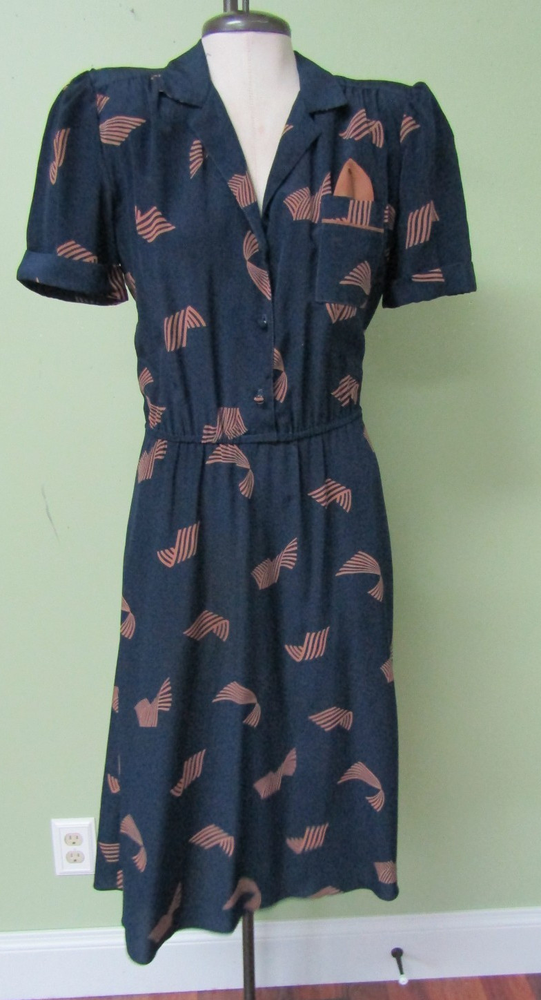 VINTAGE 1980’S JONATHAN MARTIN NAVY BLUE POLYESTER DRESS / SIZE 11/12