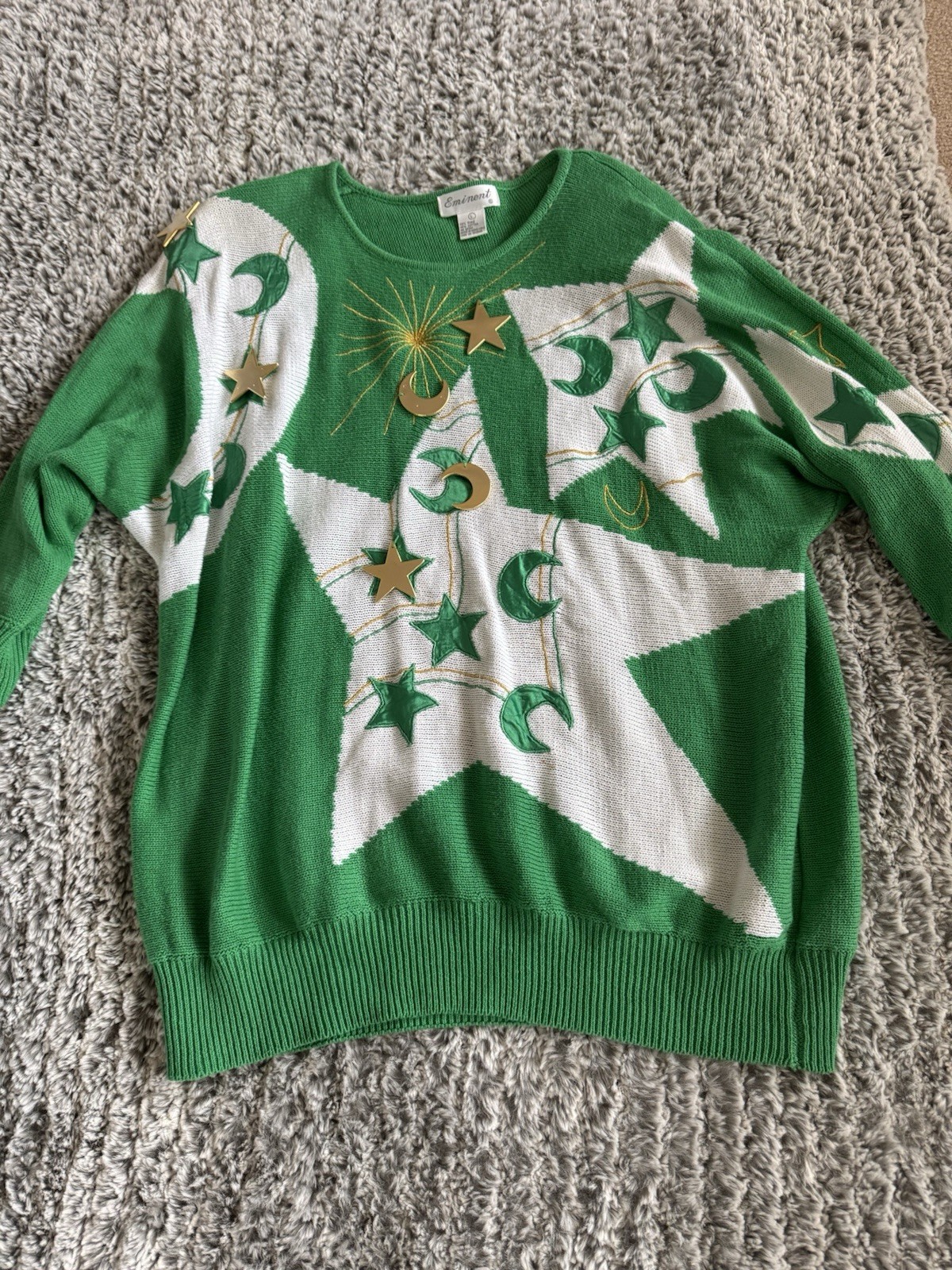 VTG EMINENT SWEATE GREEN L CREW NECK SCHOULDER PADS DANGLE GOLD STARS, MOONS