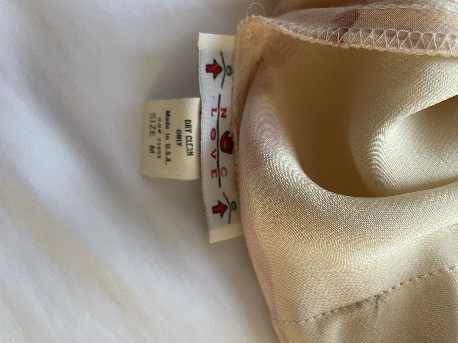 Vintage 90 Cache Dress Soft Pink Flowers On A Cream Colored Background Size M