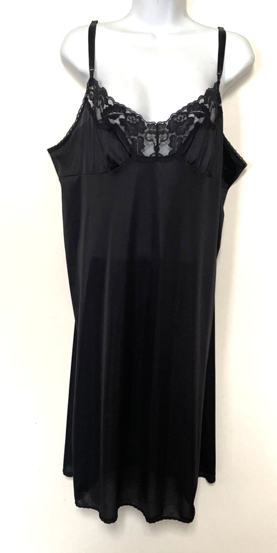 Vassarette Black Slip Gown Size 28″ 44/50 Nylon 23″ Long 10-805 Lace Trim