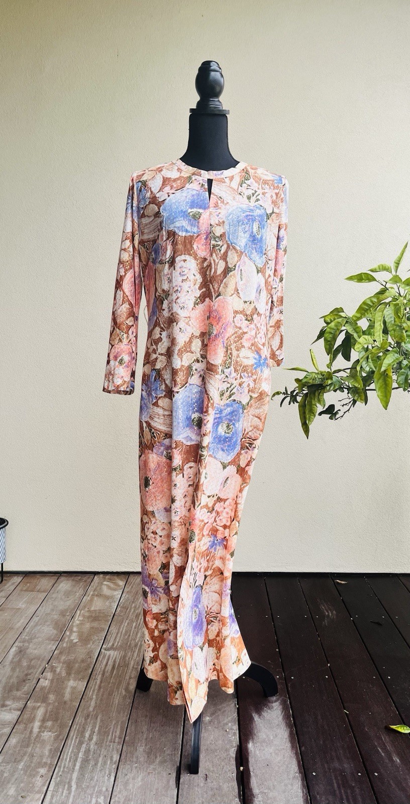 Vintage 70s Maxi Dress Long Sleeve Boho – British Lady – Gold Coral Blue Medium