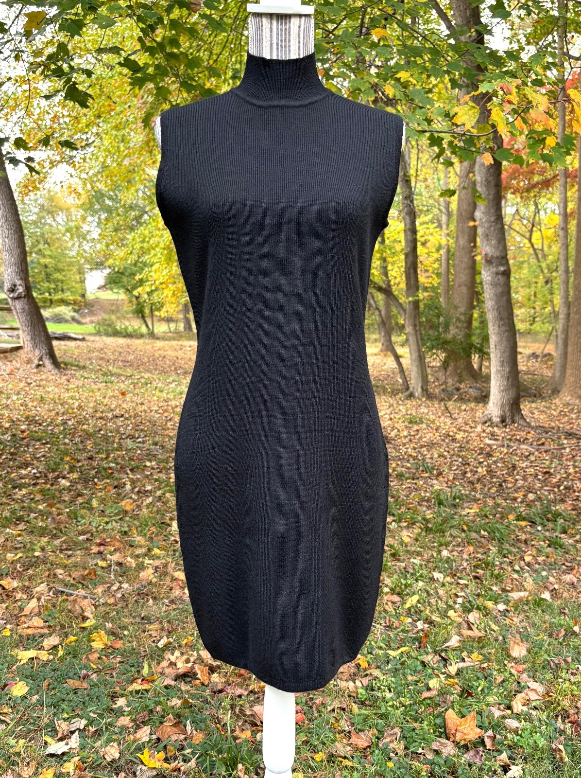 Vtg 1990 s JONES NEW YORK Sz Sm. Mock-Neck Sweater Sheath Dress 100%Merino Wool