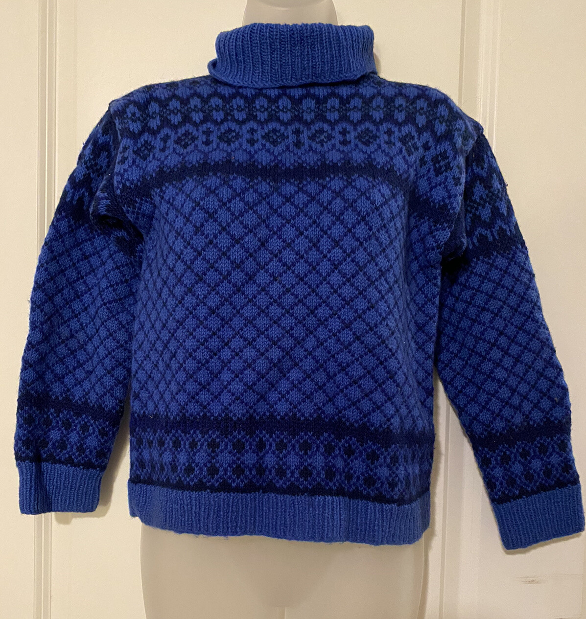Vintage Husfliden Norway Hand Knitted 100% Virgin Wool Sweater Moth Proof XS/S