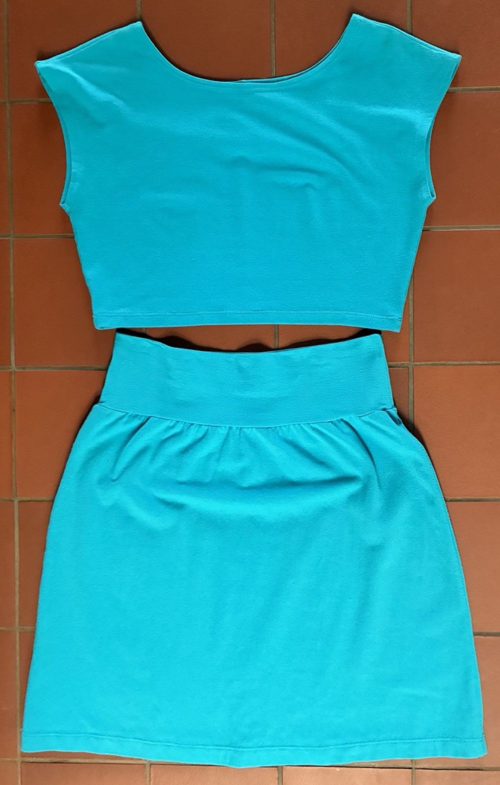 Vintage 80s 90s Turquoise Spandex Two-Piece Set Cap Sleeve Crop Top Pencil Skirt