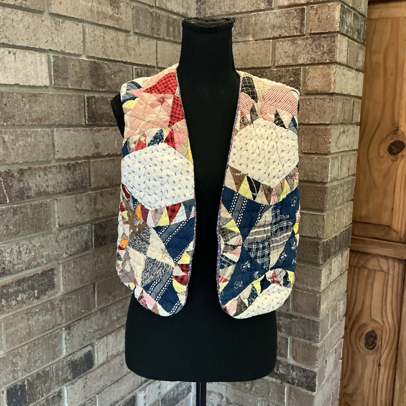 70s VTG Handmade Patchwork Quilt Vest Boho Folk Art Reversible Size M/L #31E4