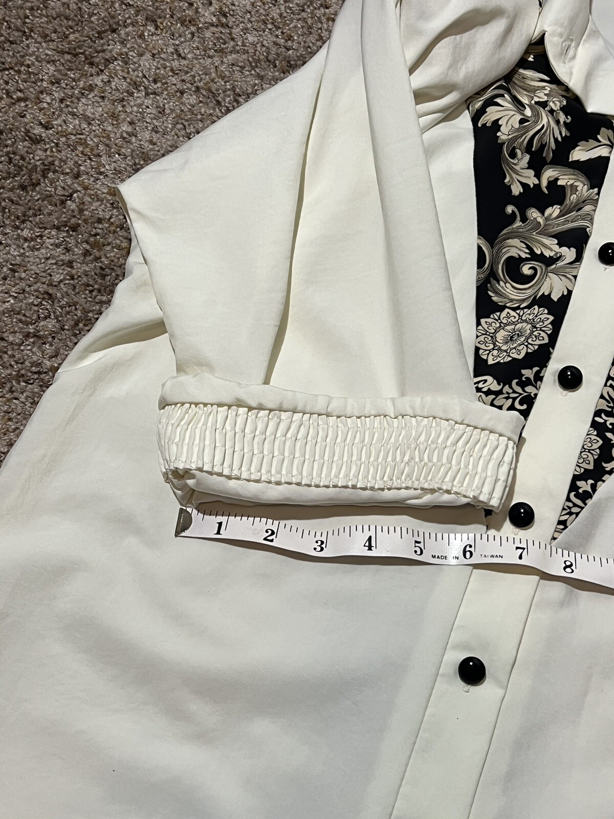 My Kinda Gal VTG Cream Blouse Black Paisley Shoulder Pads Sz L Granny core