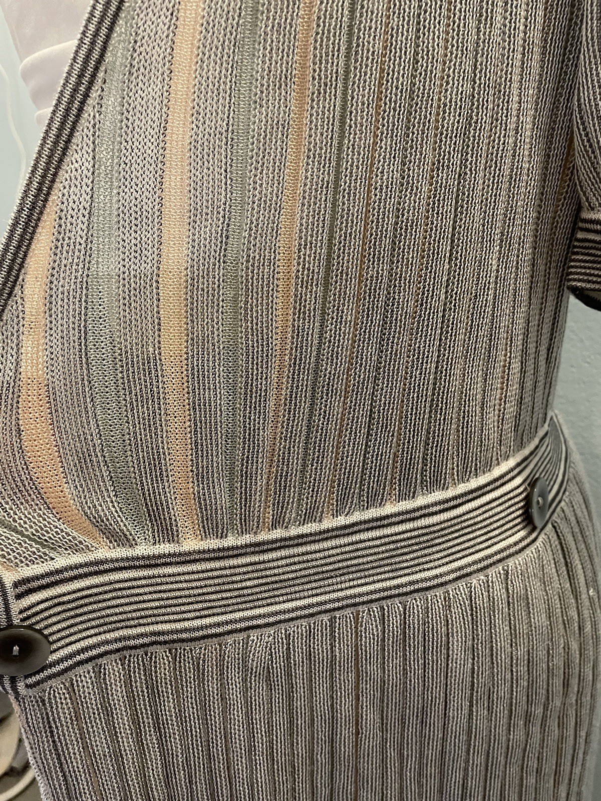 Vintage 1970s Albert Nipon Italy Knit Wrap Dress Short Sleeve Pleated Duster 6