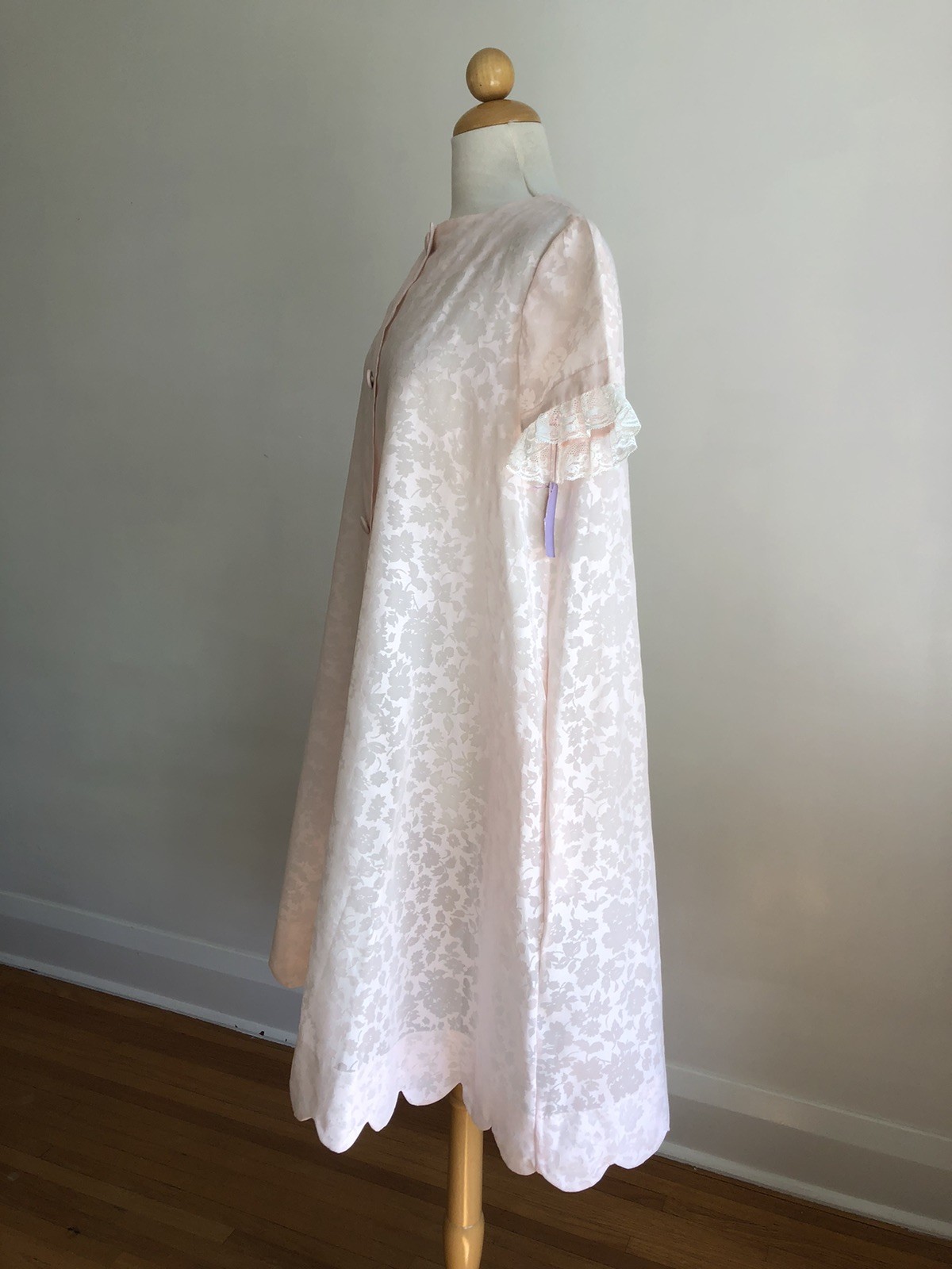 STUNNING VTG NWT EYEFUL By The “Flaums” Pink & White Lace Housedress Nightgown S