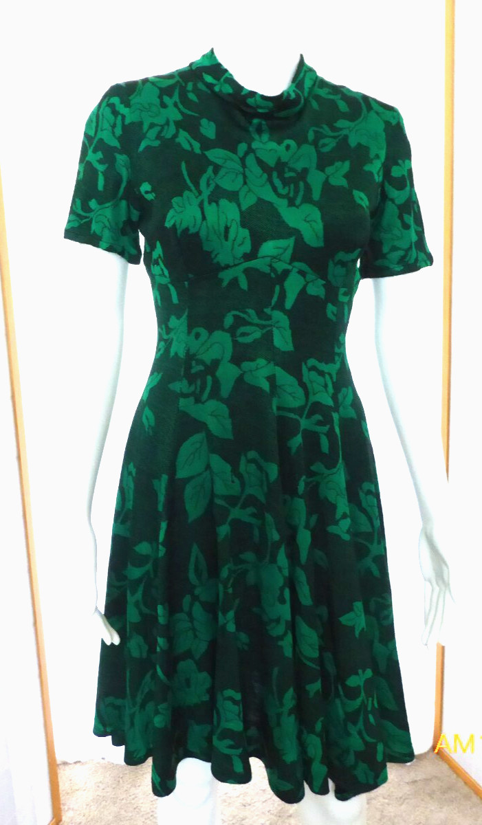 VINTAGE PRINCESS SEAM FLARED FITTED DRESS WITH MANDARIN COLLAR