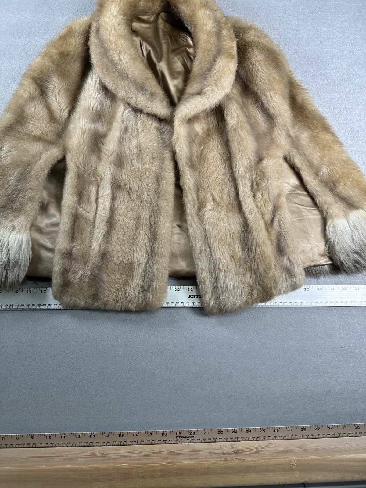 Regina Glenara By Glenoit Vintage Designer Taupe Blonde Faux Fur Jacket Cape
