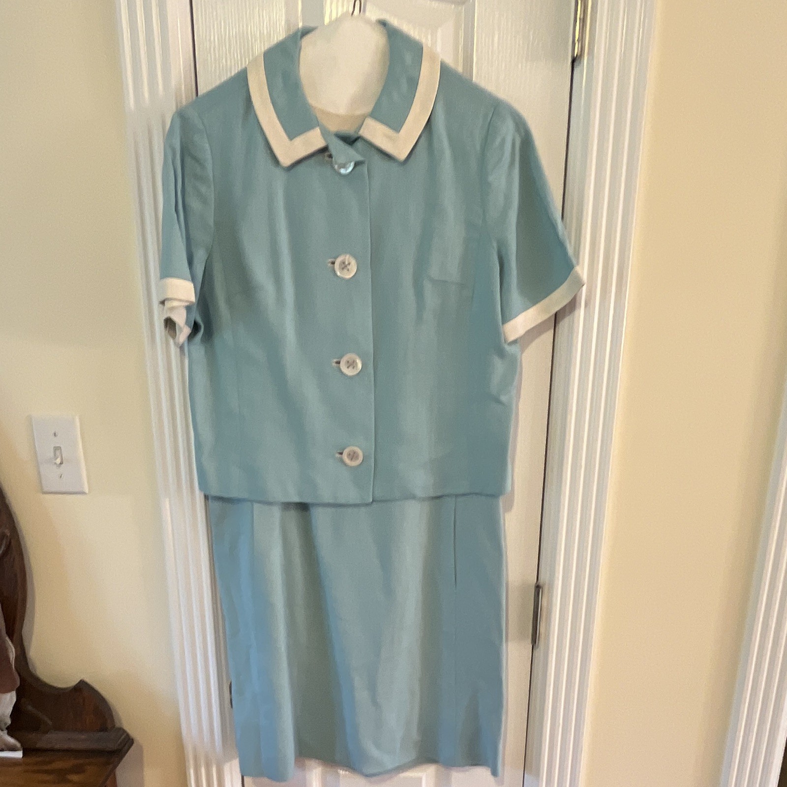 Vintage Anne Fogarty blue cream 2 Piece Linen Dress W/ Mother Of Pearl Buttons
