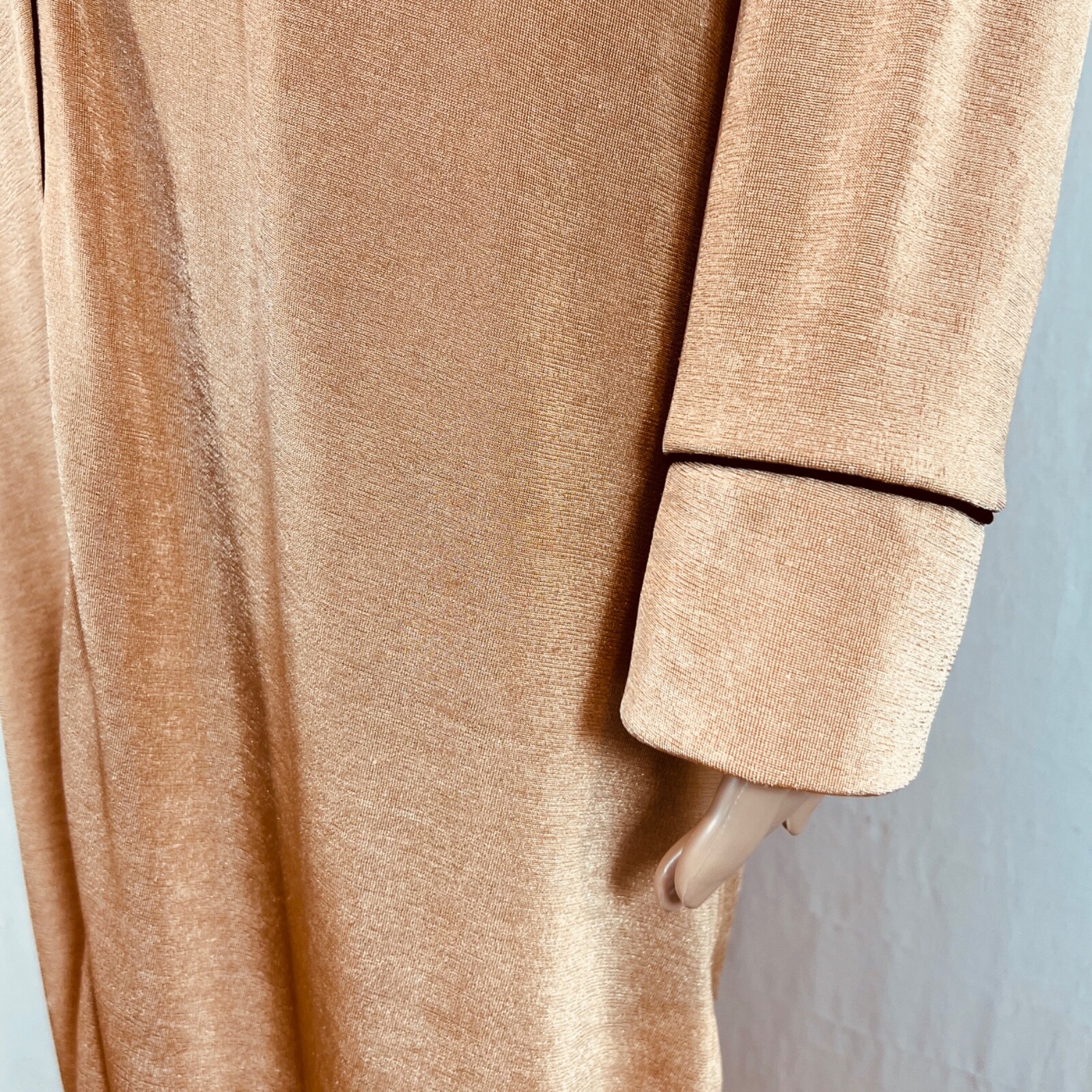 Zara Trafaluc women’s Robe. Sz M. Open front. Stretchy. Slinky. Acetate Span