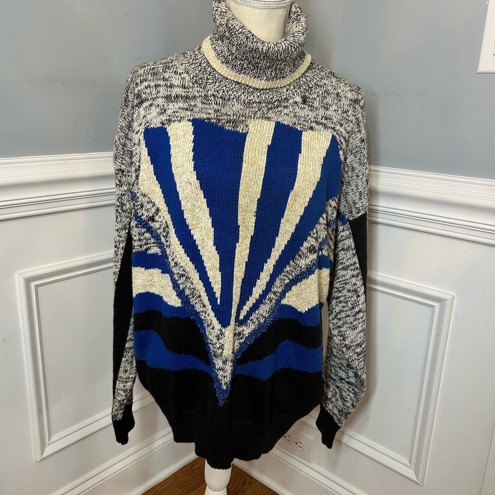 Vintage sweater turtleneck blue cream black gold colors size 46 XL.