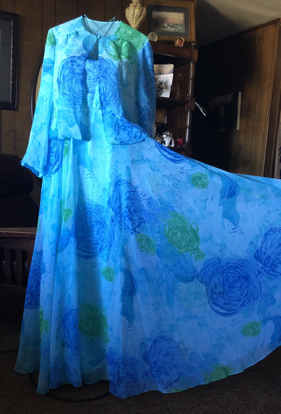 POSH by Jay Anderson Mary Louise Fashions of Distinction SZ S Long Flowy Formal