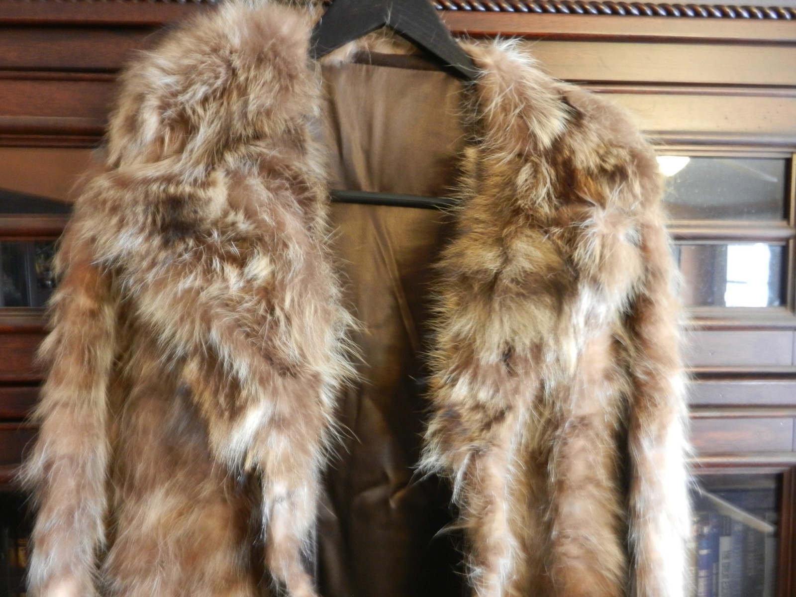Vintage 1970s Woman’s Long Hair Raccoon Coat 48″ Long Size 10