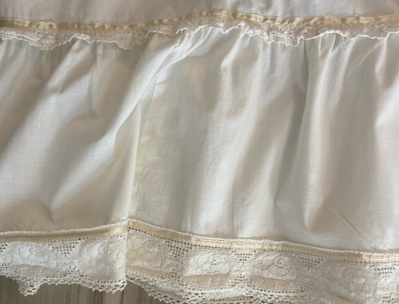 Victorian Morning Lg Cottagecore Lace trim Nightgown/dress Flowy 100%cotton